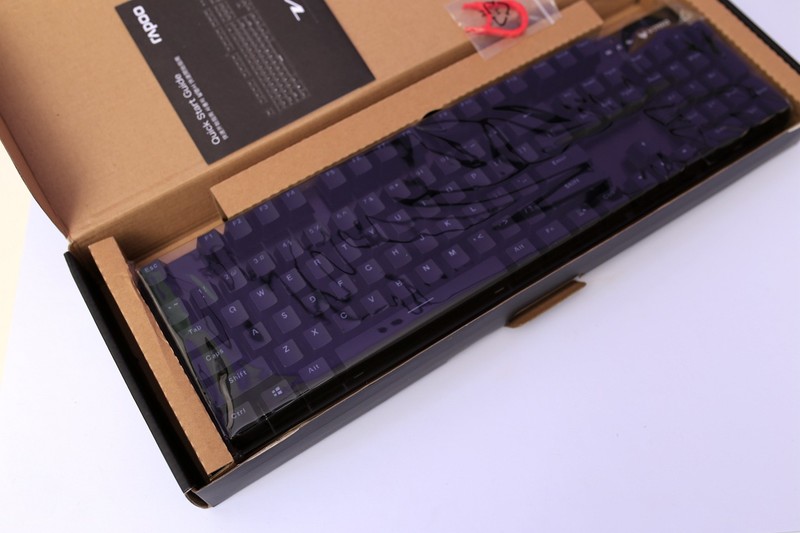 玩游戏我选cherry黑轴，雷柏V805机械键盘评测