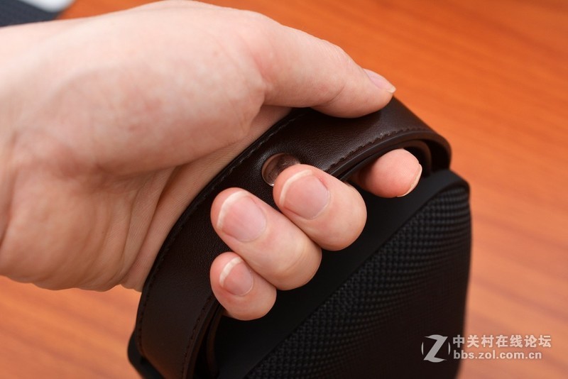 音质优良功能丰富，体验朗琴M550手提式时尚蓝牙音响