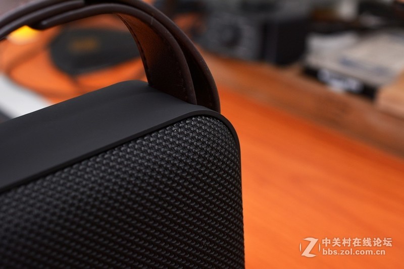 音质优良功能丰富，体验朗琴M550手提式时尚蓝牙音响