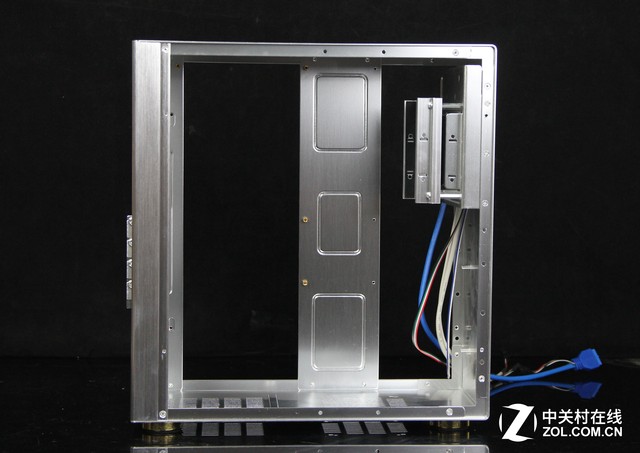 航嘉冷静王冰河机箱系列皆为精品