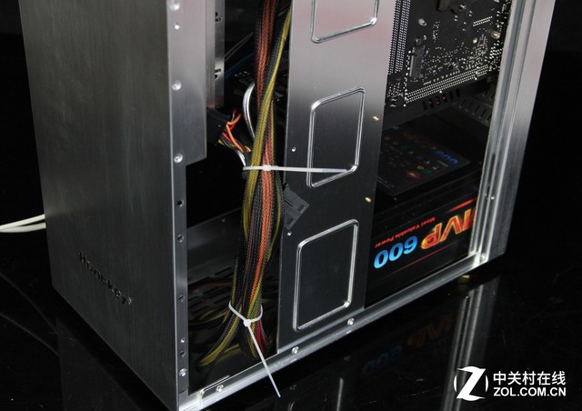 航嘉冷静王冰河机箱系列皆为精品