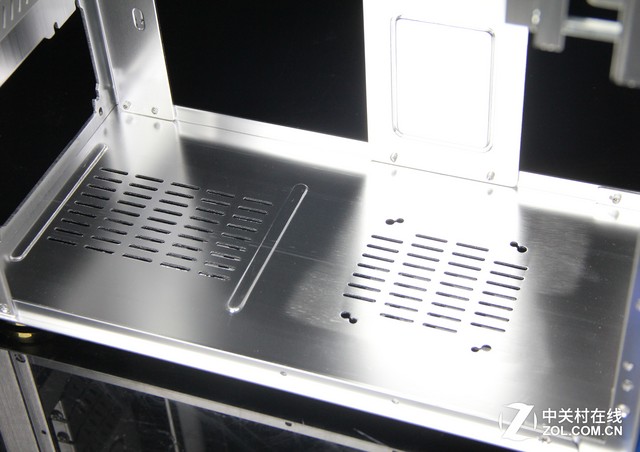 航嘉冷静王冰河机箱系列皆为精品