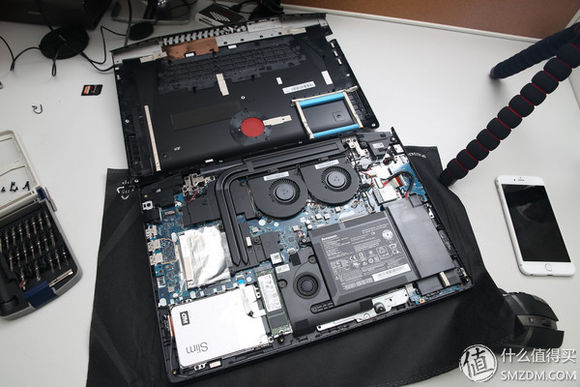 新品Y700-15ISK 自带固态接口和LG的IPS屏幕 完爆Y50