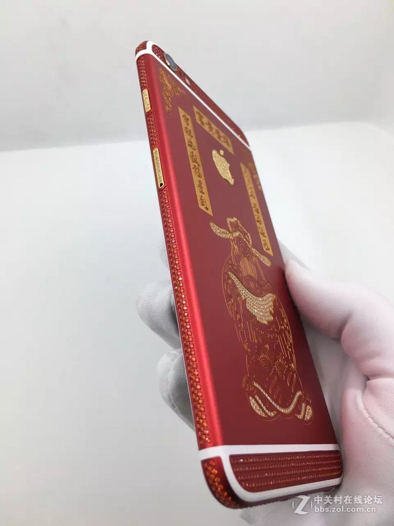 晒手机壳，最新更换的手机机壳，新年就该红红火火的。。。