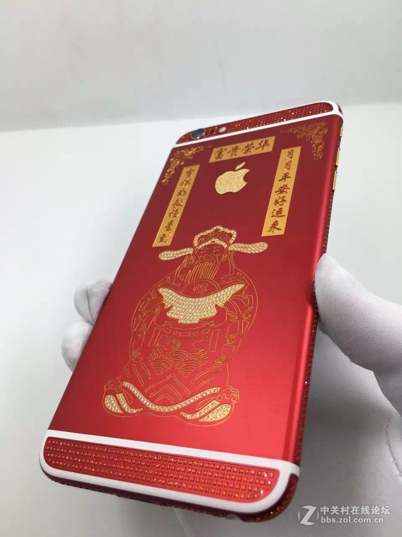 晒手机壳，最新更换的手机机壳，新年就该红红火火的。。。