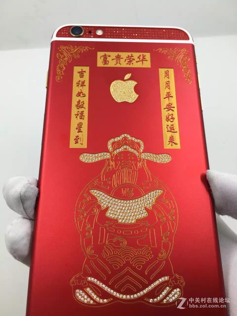 晒手机壳，最新更换的手机机壳，新年就该红红火火的。。。