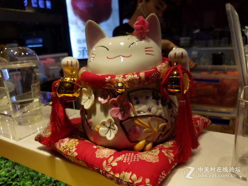 星空体育平台S7 edge JPG直出和RAW转JPG后的对比