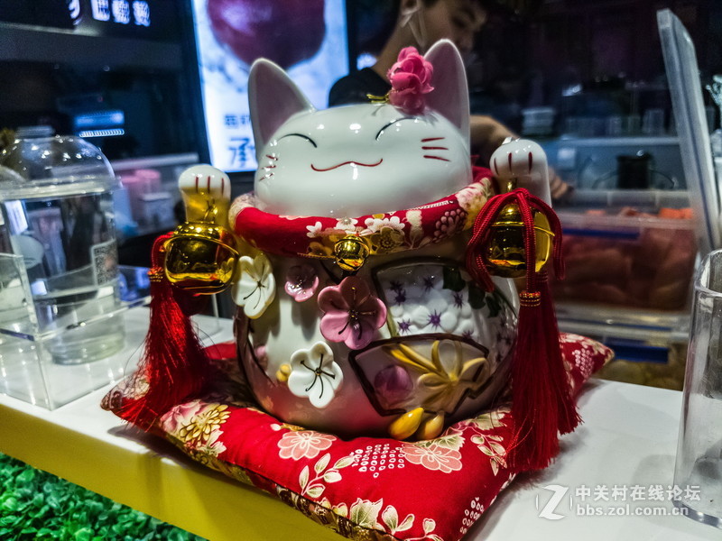 星空体育平台S7 edge JPG直出和RAW转JPG后的对比