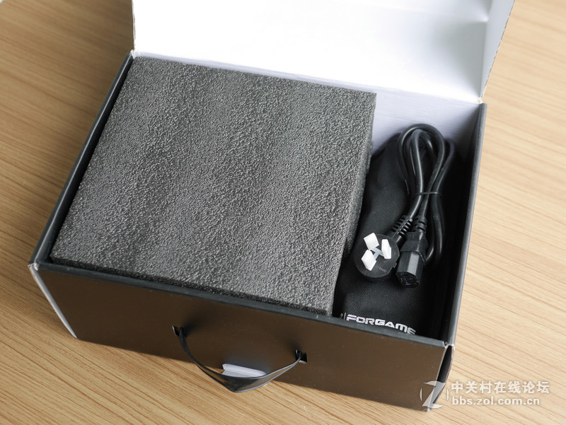 游戏悍将SURPASS SP500全模组500W电源四奶机入手安装