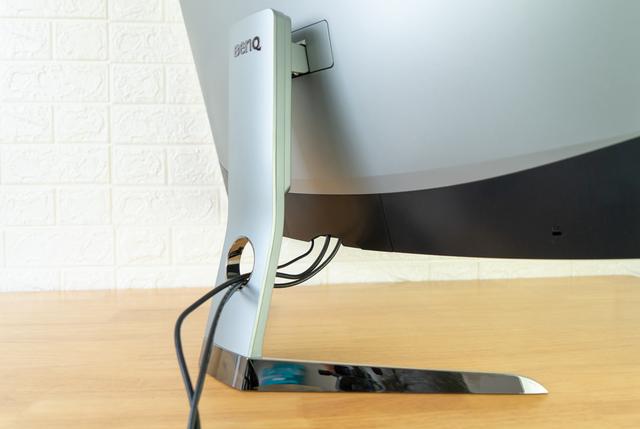 曲面屏打游戏到底有多爽？感觉自己在战场！