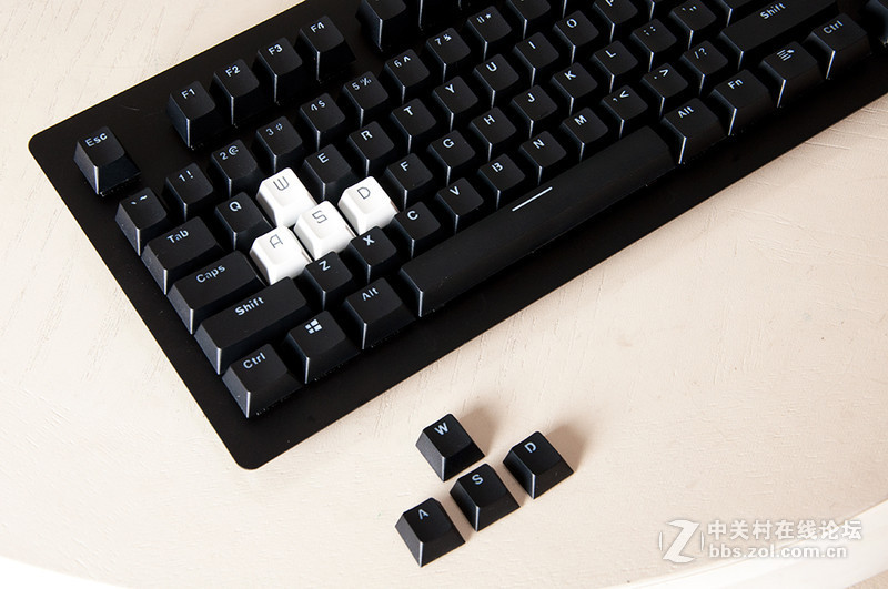 一键多轴，异极战魔者可换轴机械键盘体验！