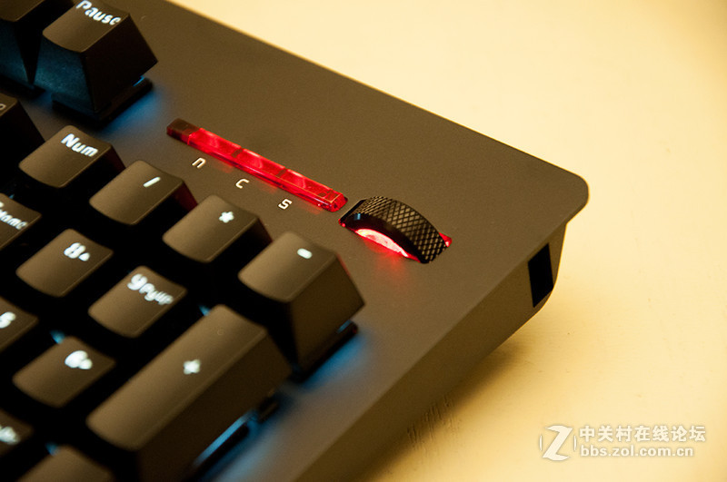 一键多轴，异极战魔者可换轴机械键盘体验！