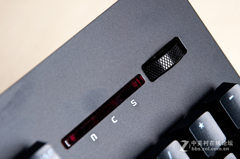 一键多轴，异极战魔者可换轴机械键盘体验！