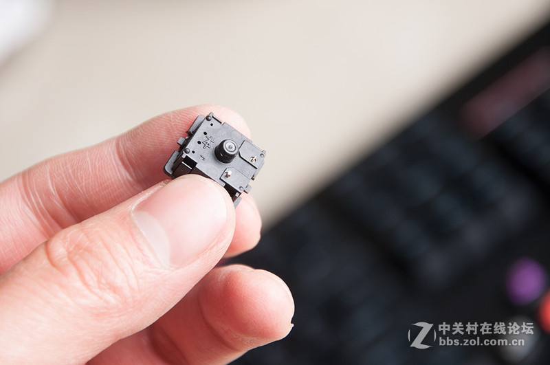 一键多轴，异极战魔者可换轴机械键盘体验！