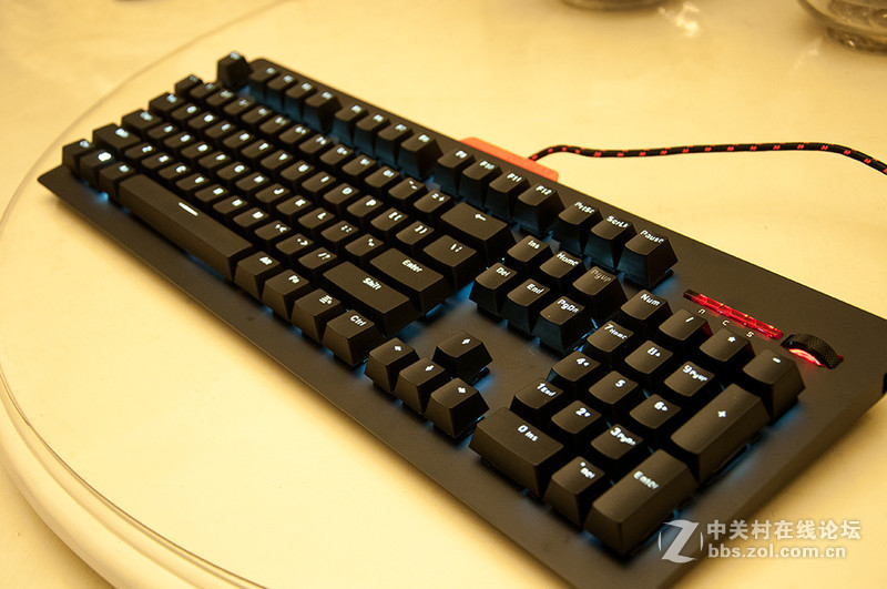一键多轴，异极战魔者可换轴机械键盘体验！