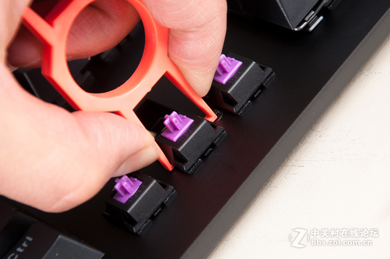 一键多轴，异极战魔者可换轴机械键盘体验！