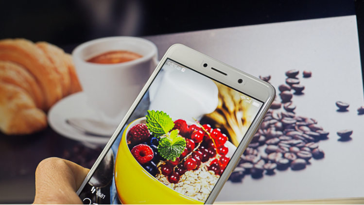 指纹双摄荣耀畅玩6X让你体验不一样的手机摄影