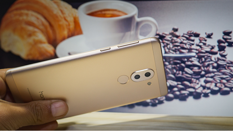 指纹双摄荣耀畅玩6X让你体验不一样的手机摄影