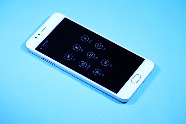 千元机里面的最佳颜值手机魅蓝5S评测