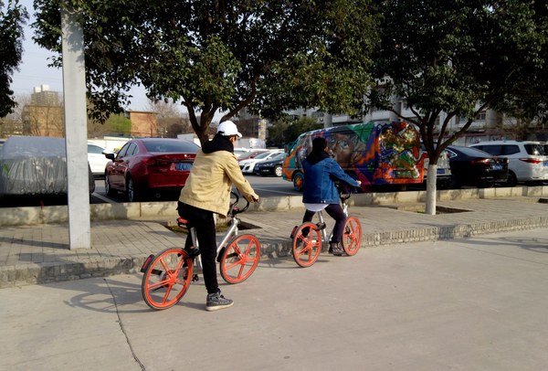千元机里面的最佳颜值手机魅蓝5S评测