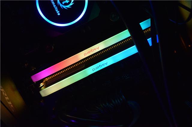 电脑内存选购经验，RGB灯光3200HZ，阿斯加特洛极W2内存如何？