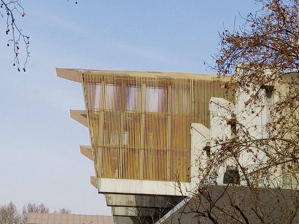 千元机里面的最佳颜值手机魅蓝5S评测