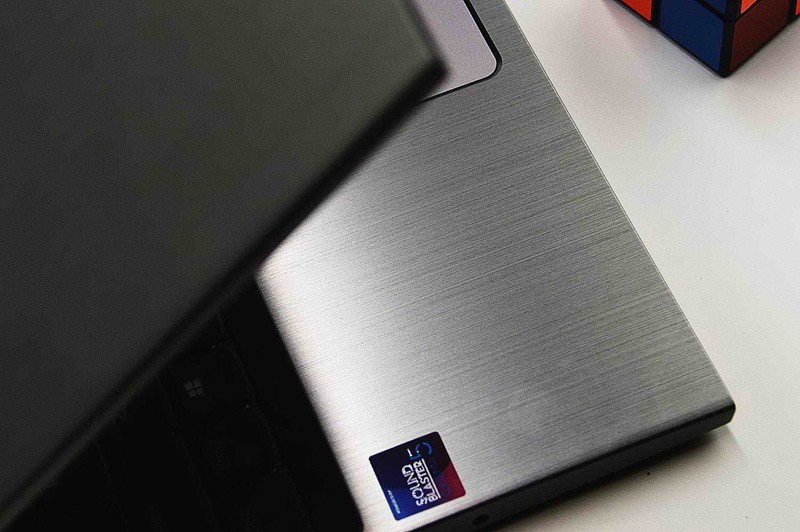 颜值没有名字那么可怕--深海幽灵Z2开箱&外观评测