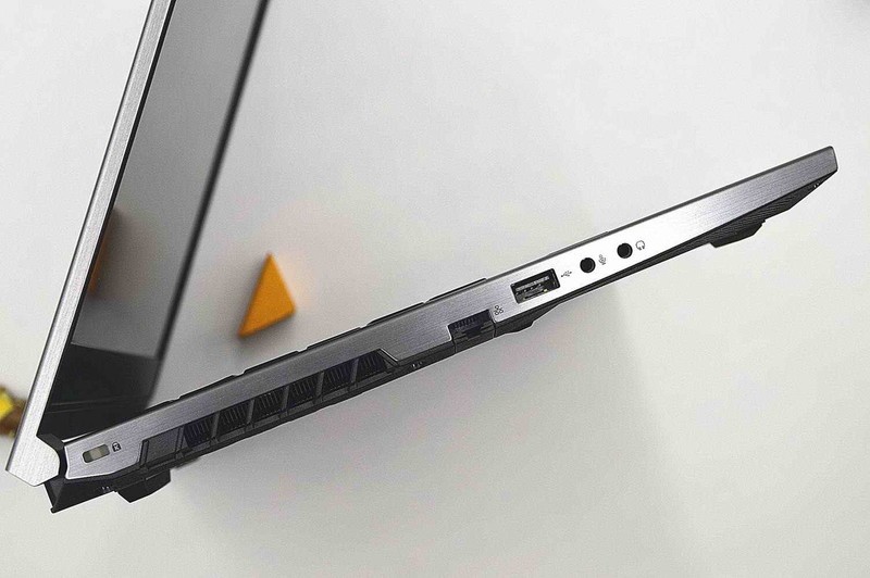 颜值没有名字那么可怕--深海幽灵Z2开箱&外观评测