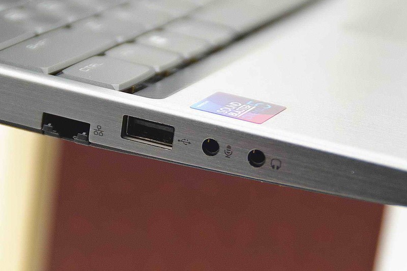 颜值没有名字那么可怕--深海幽灵Z2开箱&外观评测