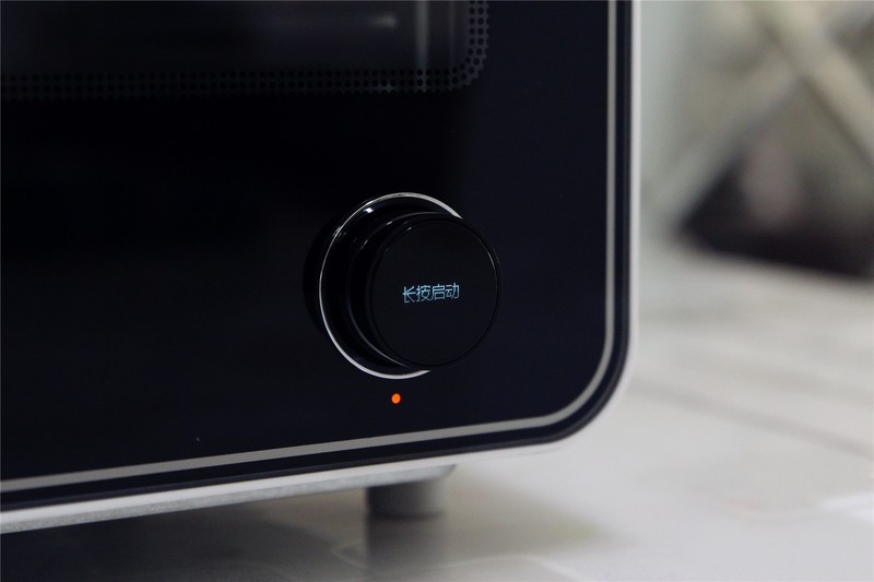 扭扭按按就能完成美食制作？小米有品TOKIT迷你智能电烤箱评测