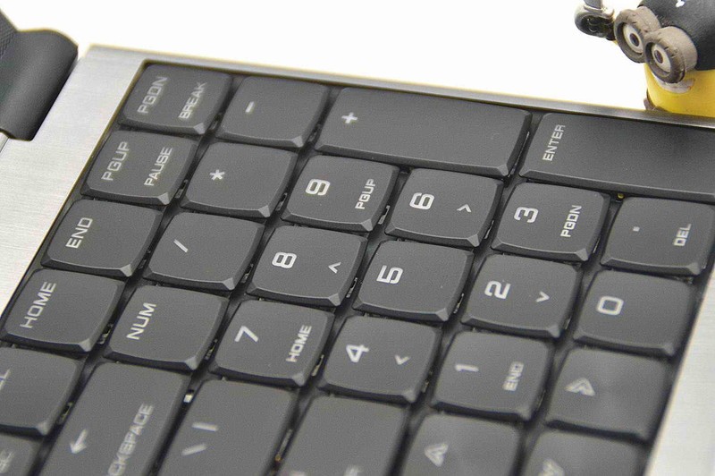 颜值没有名字那么可怕--深海幽灵Z2开箱&外观评测