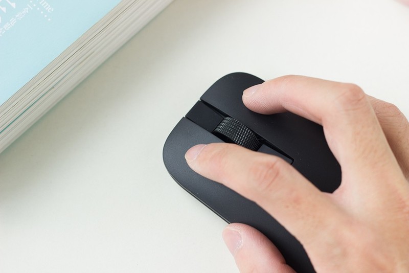 可以无线充电的无线鼠标，雷柏M550体验