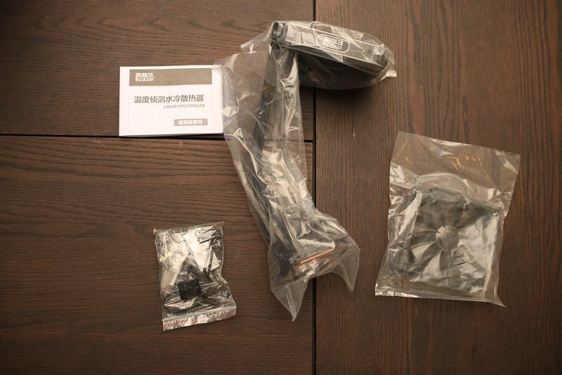 #超频三芯冻120#芯冻120的超频体验，硬件温度尽在掌握