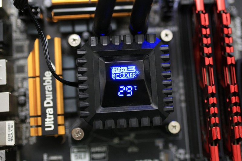 #超频三芯冻120#芯冻120的超频体验，硬件温度尽在掌握