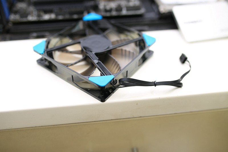 #超频三芯冻120#芯冻120的超频体验，硬件温度尽在掌握