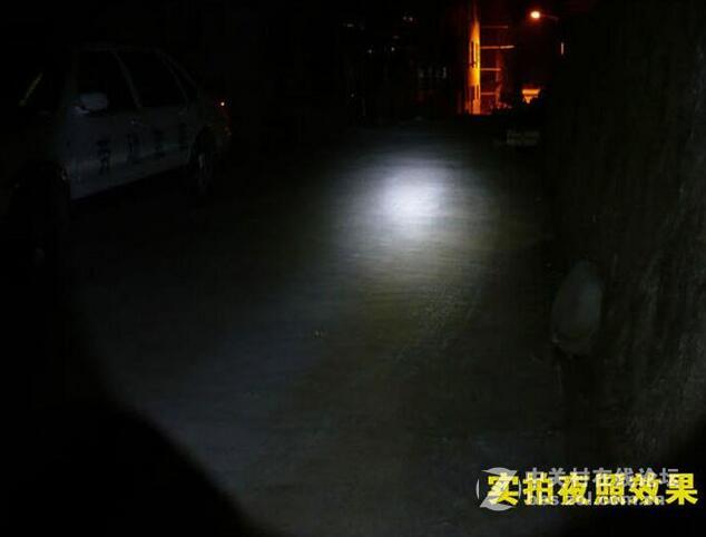 强光手电筒17.9元一套包邮