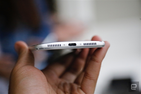 华为Mate9普通版开箱体验