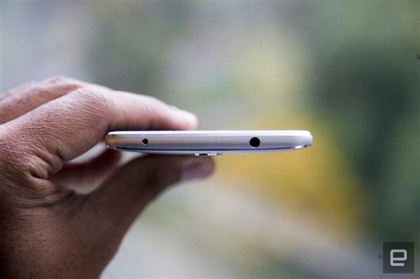 华为Mate9普通版开箱体验