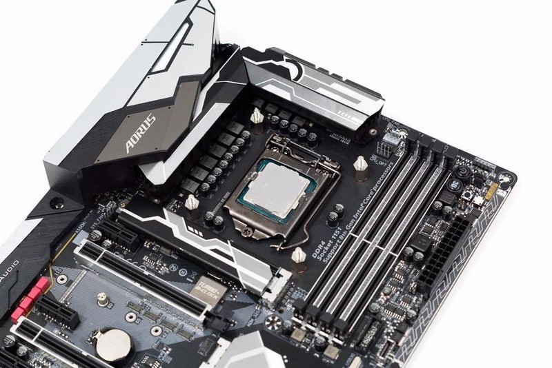 上W电脑只吃鸡？是时候展现真正的潜力了