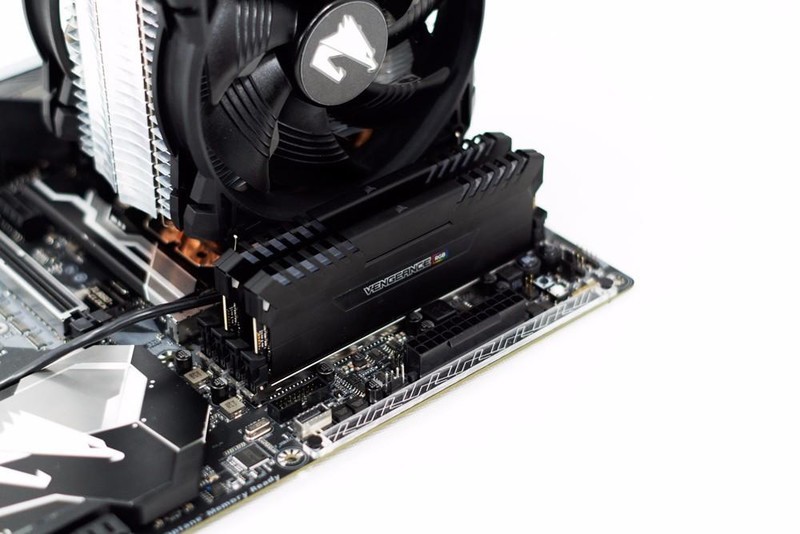 上W电脑只吃鸡？是时候展现真正的潜力了