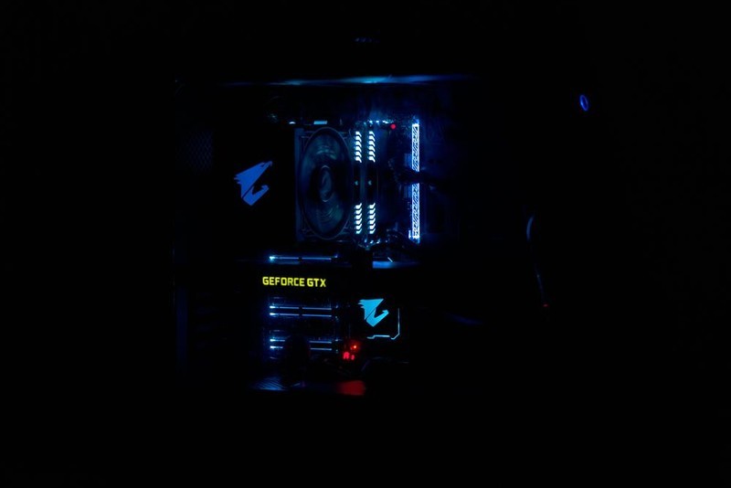 上W电脑只吃鸡？是时候展现真正的潜力了