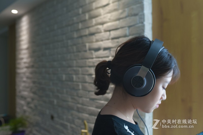 入门头戴也给力，突显性价比的飞利浦SHP8000
