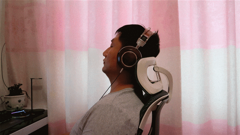 黑白调蝶翼双腰托人体工学椅：6大特点给你清凉夏天