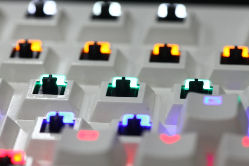 “快、准、狠”把玩血手幽灵B740，感受完美快感