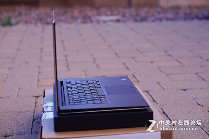 还不错的 4K 影音本，XPS 15 轻分享