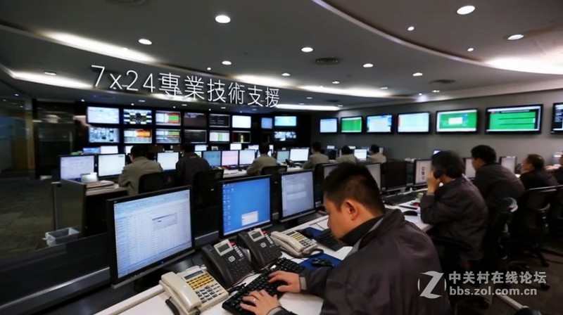 香港新世界电讯机房机柜环境图展示，现为香港宽频企业方案