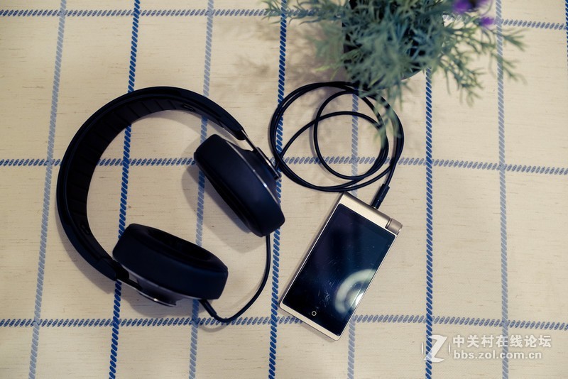 入门头戴也给力，突显性价比的飞利浦SHP8000