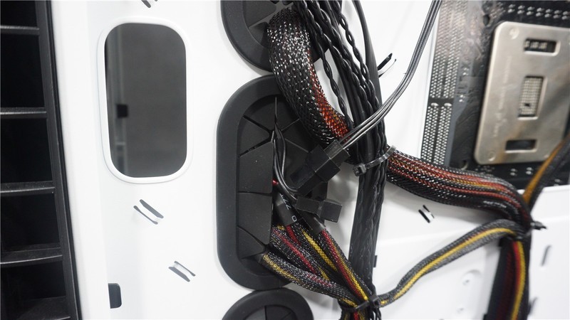 吃鸡游戏测试：单通道、双通道、三通道，哪个更适合吃鸡呢?