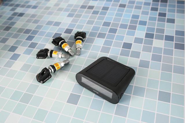 小米旗下70迈胎压监测仪：时刻关注胎压，高效守护车主安全