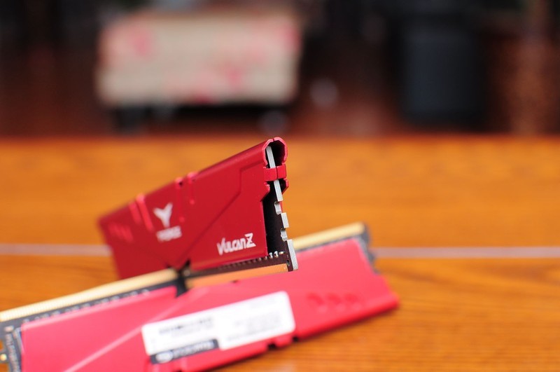 大功告成，把书房打造成网吧之第三台主机分享